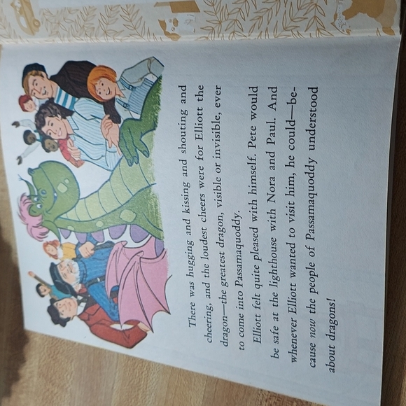 Walt Disney Productions Pete's Dragon - Picture 7 of 9